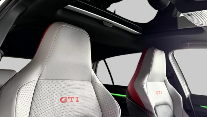 VOLKSWAGEN GOLF GTI CLUBSPORT (GOLF 2,0 GTI BT221 TSID7F) 2024