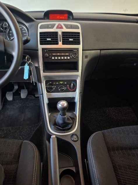 PEUGEOT 307 1.6 HDI 110CV-Distribution Neuve - Garantie 12 mois ou 15.000km-CT Ok-Révision complète 