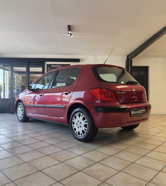 PEUGEOT 307 1.6 HDI 110CV-Distribution Neuve - Garantie 12 mois ou 15.000km-CT Ok-Révision complète 