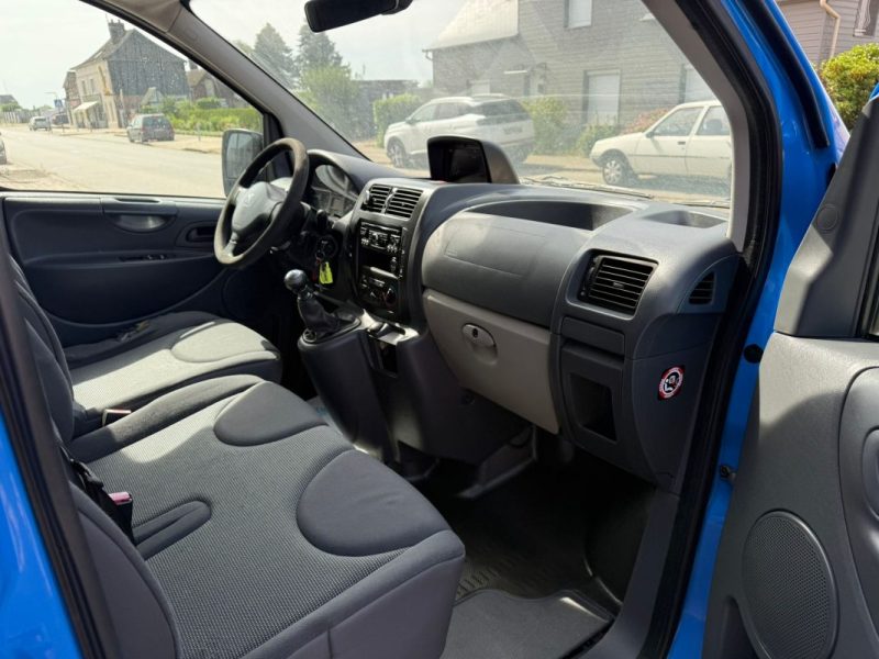 Peugeot Expert Fourgon Tole 227 L1H1 2.0 HDI 125Ch Pack CD Clim Nav - TVA Récupérable