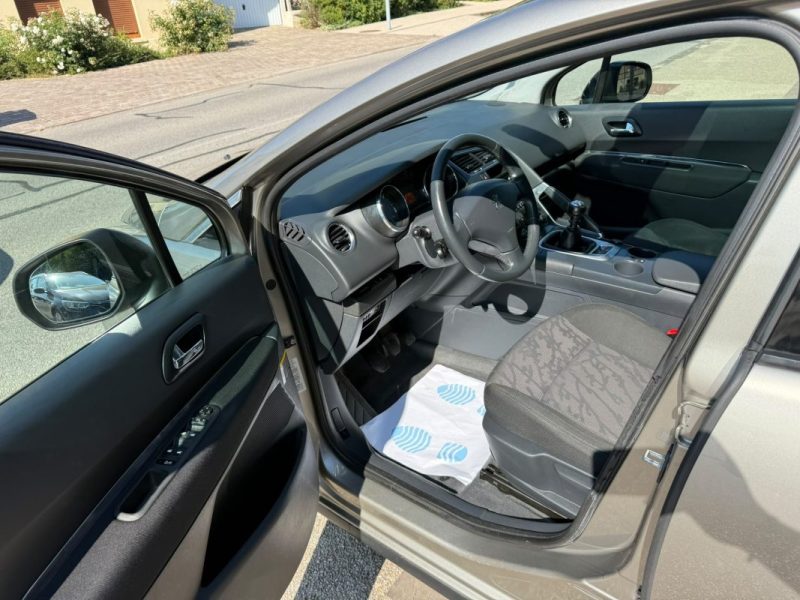 Peugeot 3008 1.6 HDi 110Ch Premium