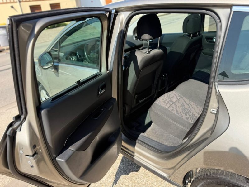 Peugeot 3008 1.6 HDi 110Ch Premium