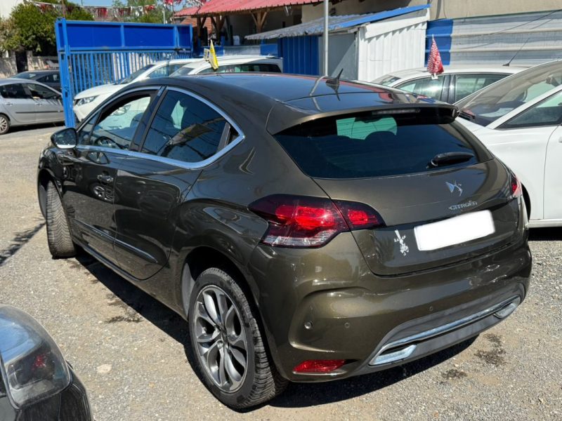 CITROEN DS4 1.6 VTI 120 SO CHIC Trés Bon Etat 