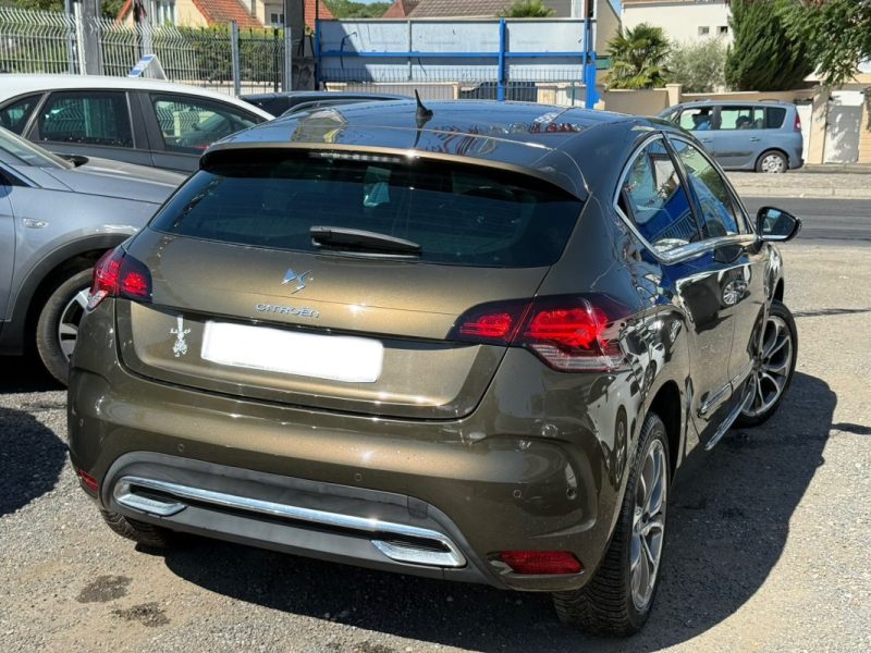 CITROEN DS4 1.6 VTI 120 SO CHIC Trés Bon Etat 