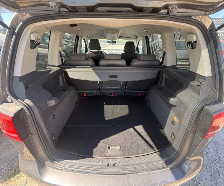 Volkswagen Touran 1.6 TDI 105 7 Place 