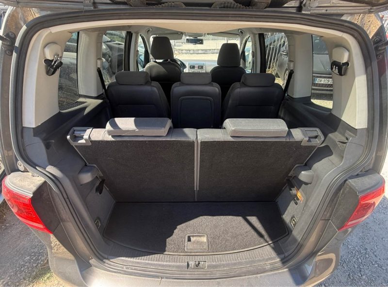 Volkswagen Touran 1.6 TDI 105 7 Place 