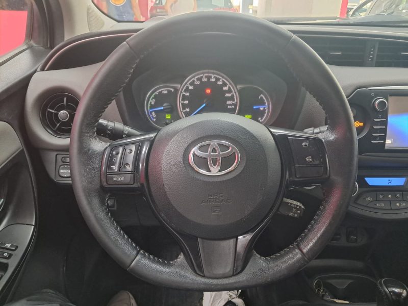TOYOTA YARIS FRANCE BUSINESS 100cv HYBRIDE/1 ERE MAIN/TVA RECUPERABLE