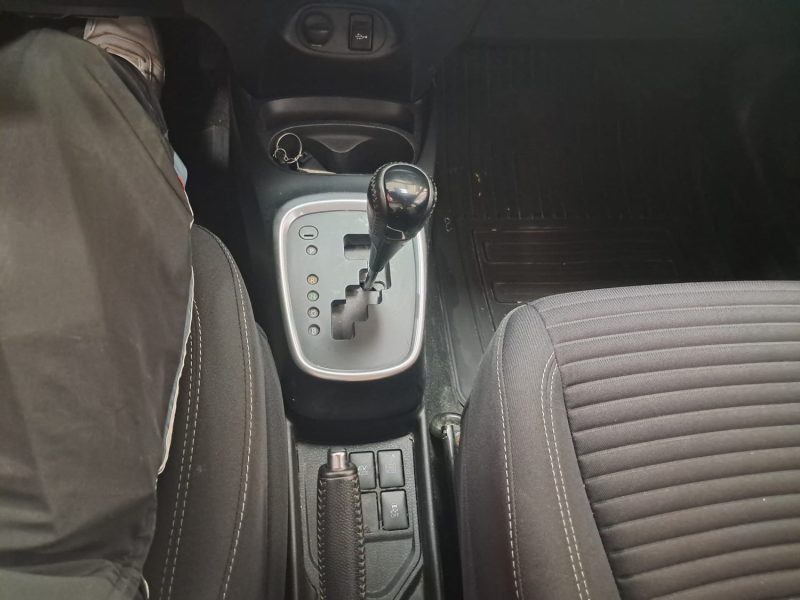 TOYOTA YARIS FRANCE BUSINESS 100cv HYBRIDE/1 ERE MAIN/TVA RECUPERABLE