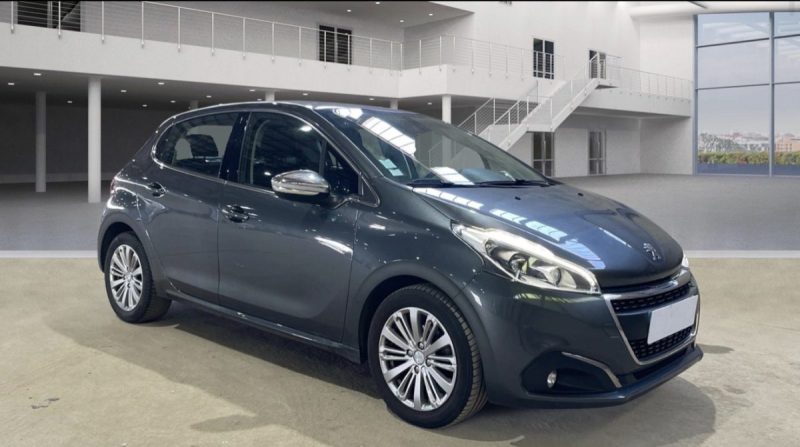 PEUGEOT 208 1.2 S&S 110 ALLURE BUSINESS 