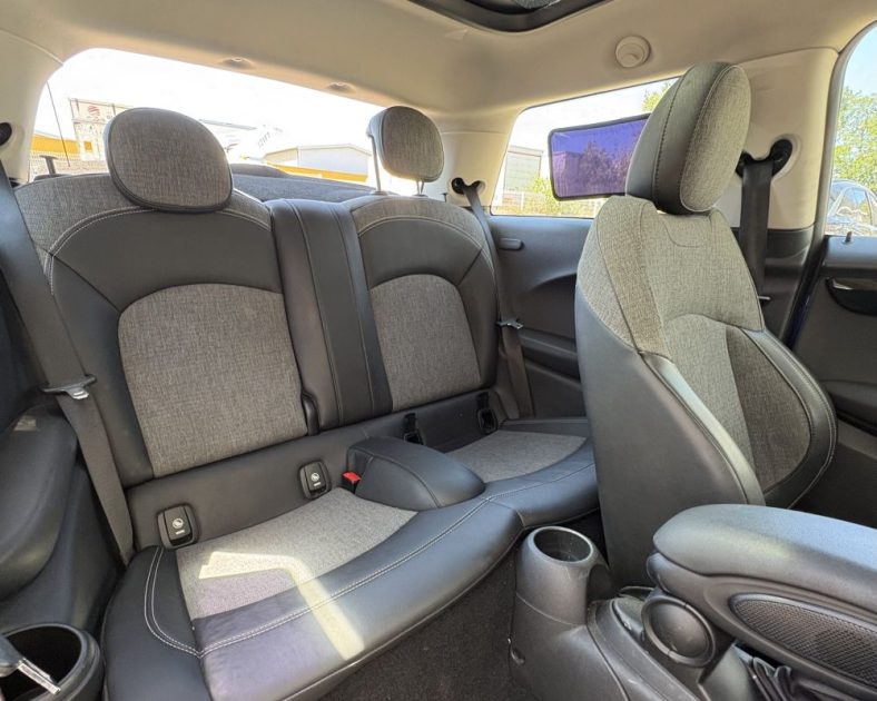 Mini One (F56) One 102ch 2018 — ENTRETIEN COMPLET - Toit Ouvrant - Carplay