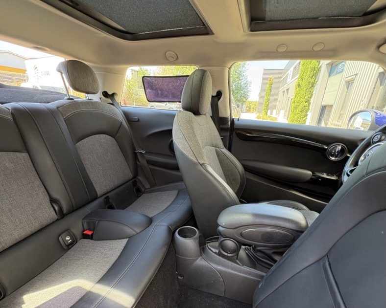 Mini One (F56) One 102ch 2018 — ENTRETIEN COMPLET - Toit Ouvrant - Carplay
