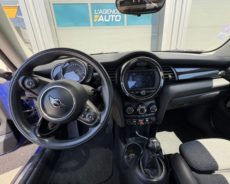 Mini One (F56) One 102ch 2018 — ENTRETIEN COMPLET - Toit Ouvrant - Carplay