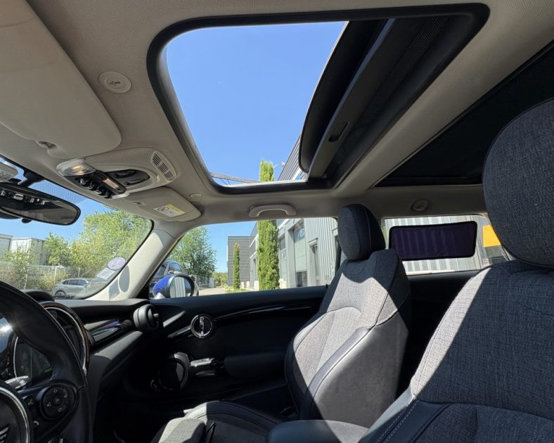Mini One (F56) One 102ch 2018 — ENTRETIEN COMPLET - Toit Ouvrant - Carplay