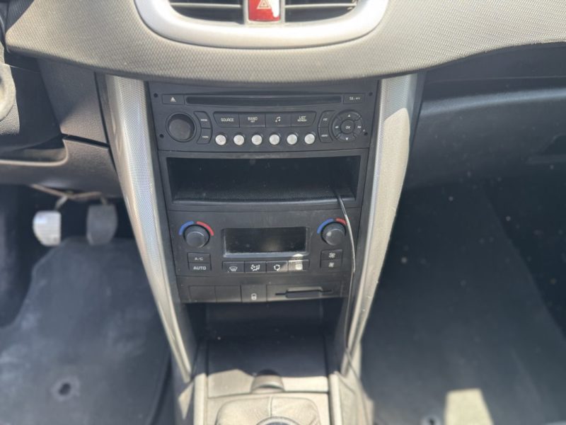 PEUGEOT 207 1.6 HDI 2006