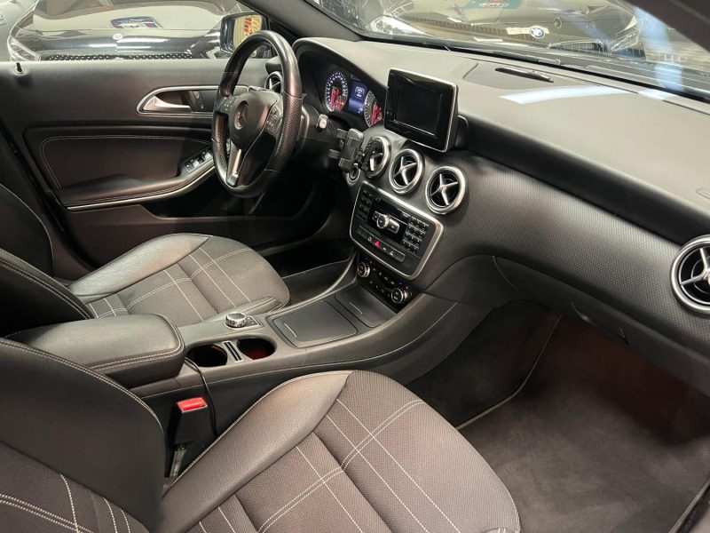 MAGNIFIQUE MERCEDES CLASSE A220CDI EDITION BUSINESS 170CH (MOTEUR MERCEDES, CAMÉRA DE RECUL)