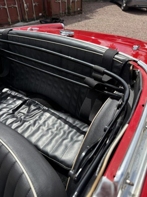 Triumph TR4 1964 100ch / Roadster Collection / (Restauré | 25000 Km | Véhicule Francais)
