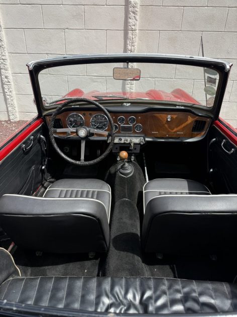 Triumph TR4 1964 100ch / Roadster Collection / (Restauré | 25000 Km | Véhicule Francais)