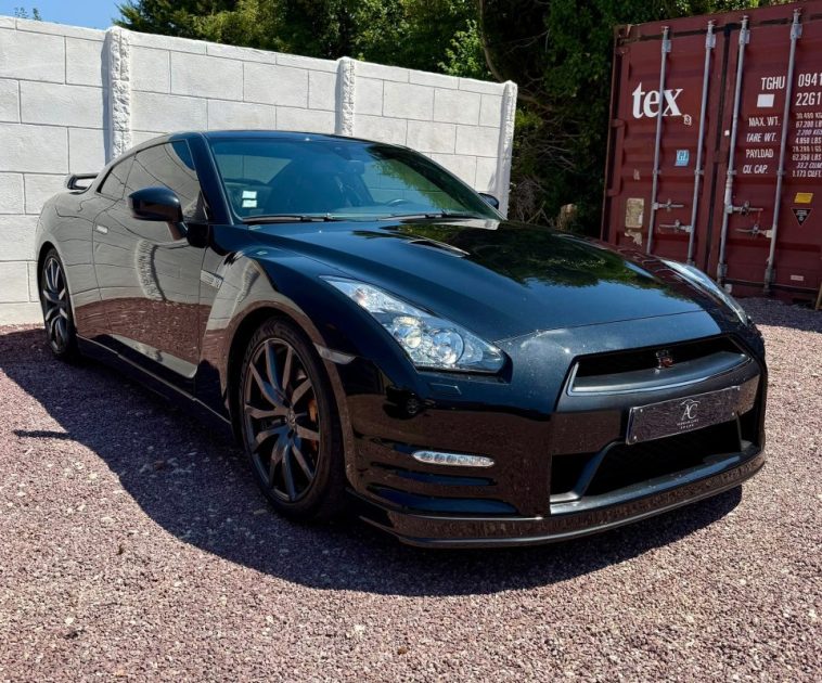 Nissan GT-R 3.8 V6 550ch Black Édition (Bose | Caméra de recul | Chassis Carbone)