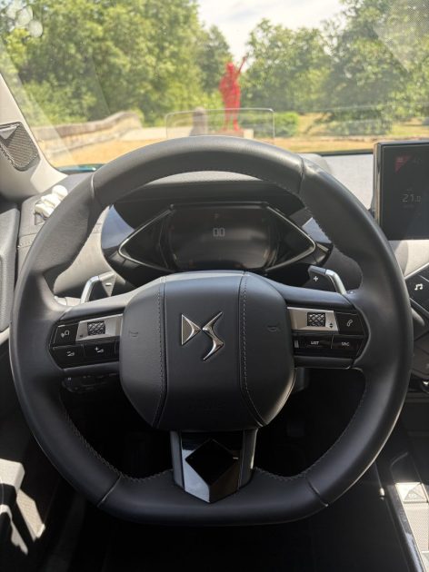 DS 3 Crossback Grand Chic Opéra 130ch BlueHDi BVA (Caméra 360 | Sièges Cuir | Maintien de voie)