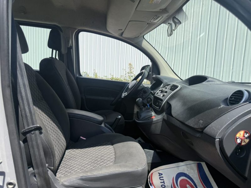RENAULT KANGOO II 1.2 TCE 115 LIFE 2016 1er Main