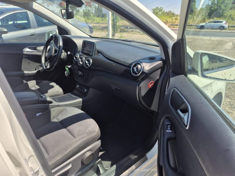 MERCEDES-BENZ Classe B  180 CDi 1.5 CDi 8V 7G-DCT 109 cv Boîte auto BON Etat