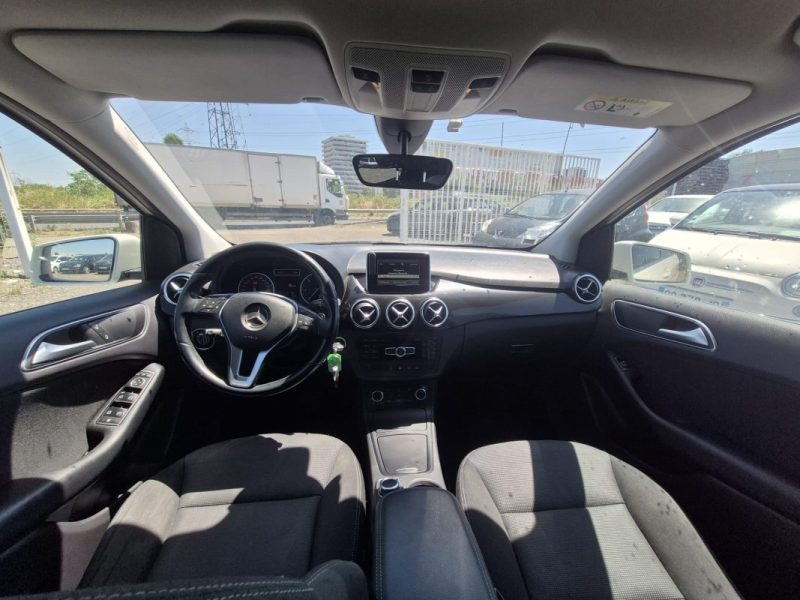MERCEDES-BENZ Classe B  180 CDi 1.5 CDi 8V 7G-DCT 109 cv Boîte auto BON Etat
