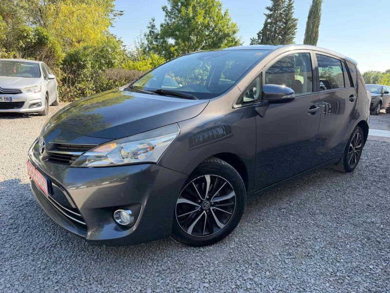 TOYOTA VERSO 112 D-4D SKYVIEW