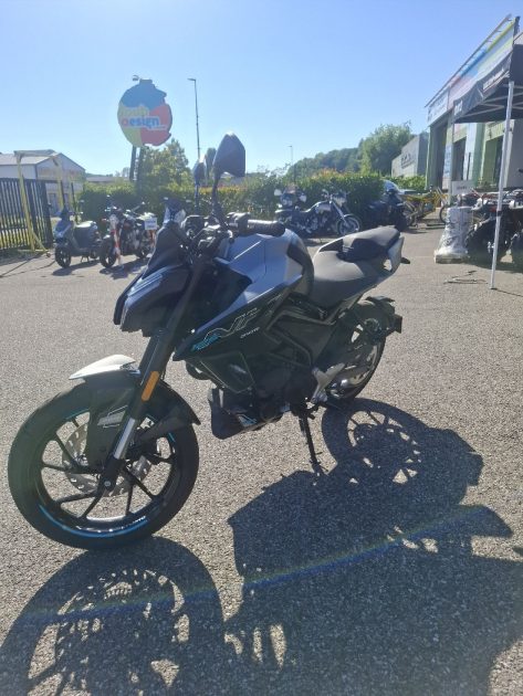 CF MOTO  NK 125 GRIS 2026