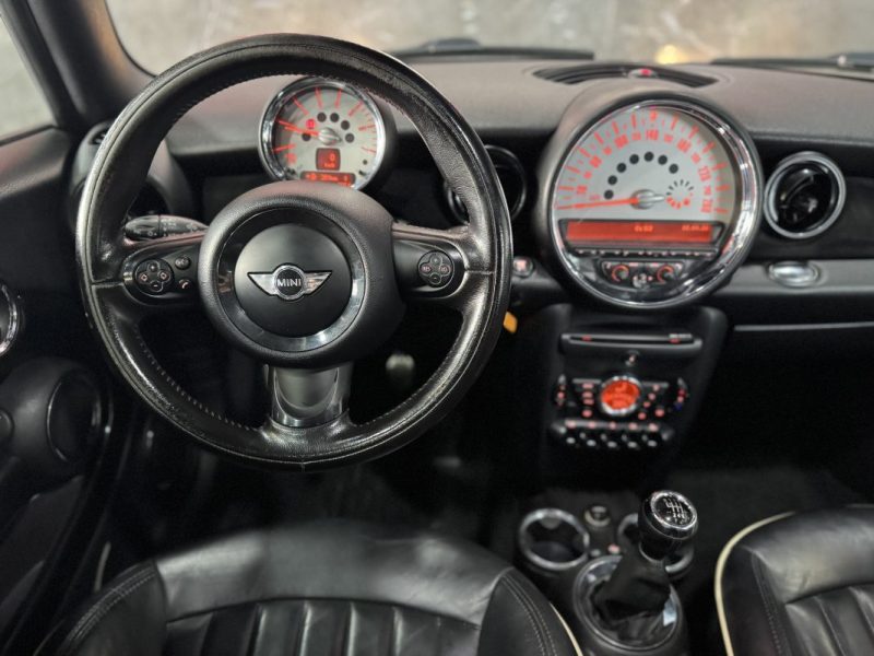MINI CLUBMAN MINI COOPER SD 143 CABRIO 2011