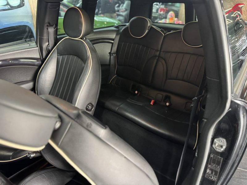 MINI CLUBMAN MINI COOPER SD 143 CABRIO 2011