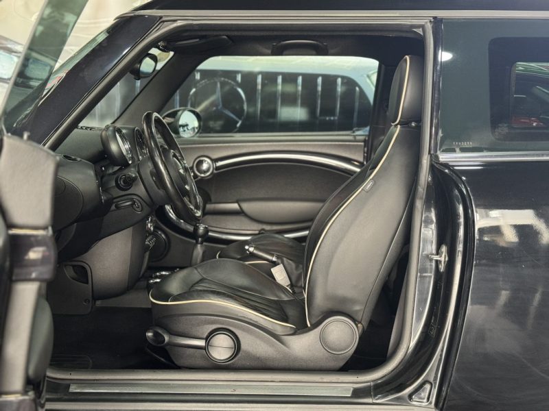 MINI CLUBMAN MINI COOPER SD 143 CABRIO 2011
