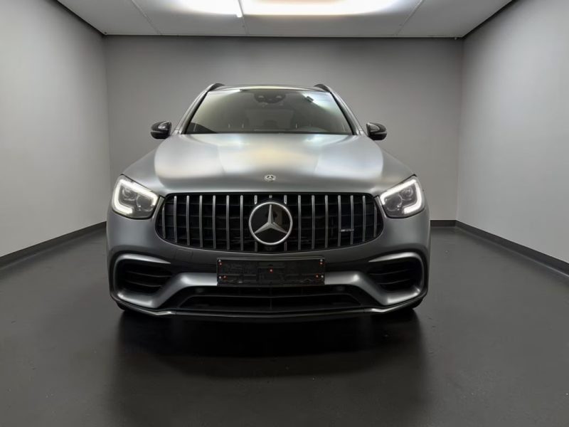 MERCEDES GLC 63 AMG 476CH GRIS MAGNO PANO