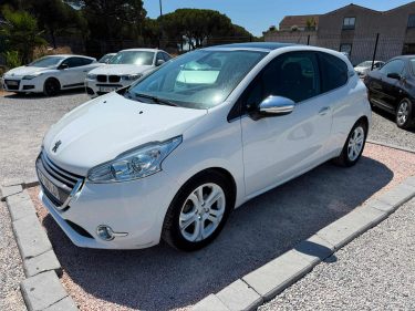 PEUGEOT 208 1.6 VTI 120 ALLURE 2013