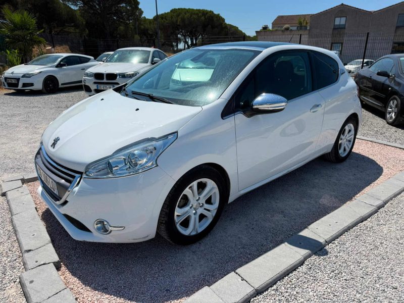 PEUGEOT 208 1.6 VTI 120 ALLURE 2013