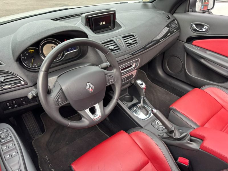 RENAULT MEGANE 1.5 DCi PACK LUXE ( AUTOMATIQUE )