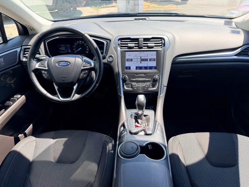 FORD MONDEO HYBRID 187 TITANIUM BVA PH2 2022