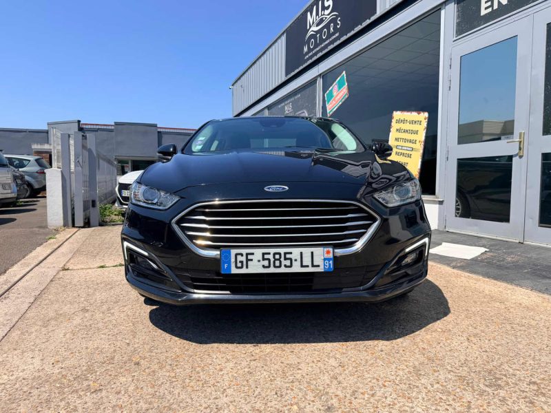 FORD MONDEO HYBRID 187 TITANIUM BVA PH2 2022