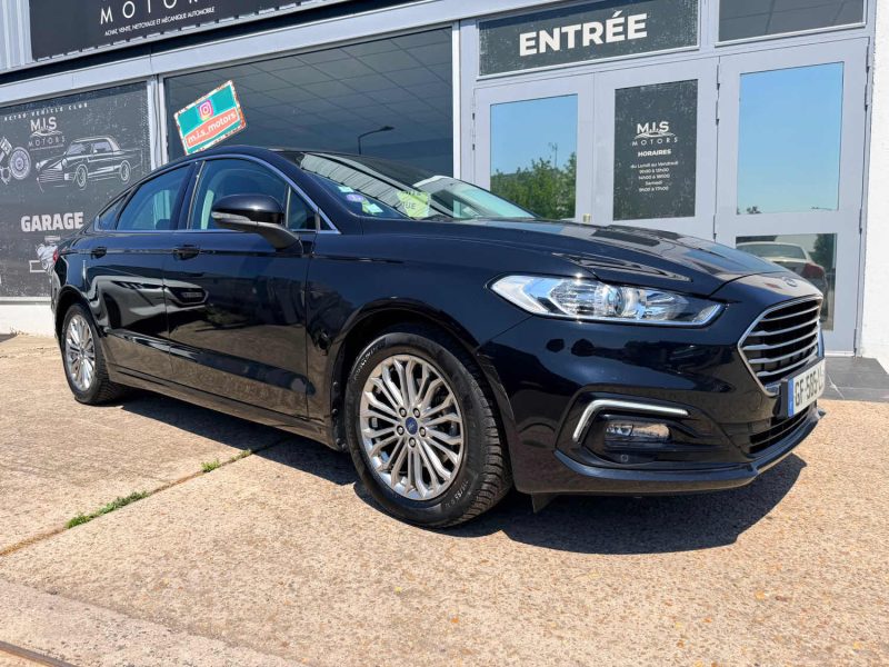FORD MONDEO HYBRID 187 TITANIUM BVA PH2 2022