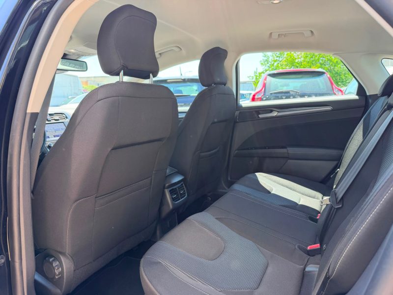 FORD MONDEO HYBRID 187 TITANIUM BVA PH2 2022