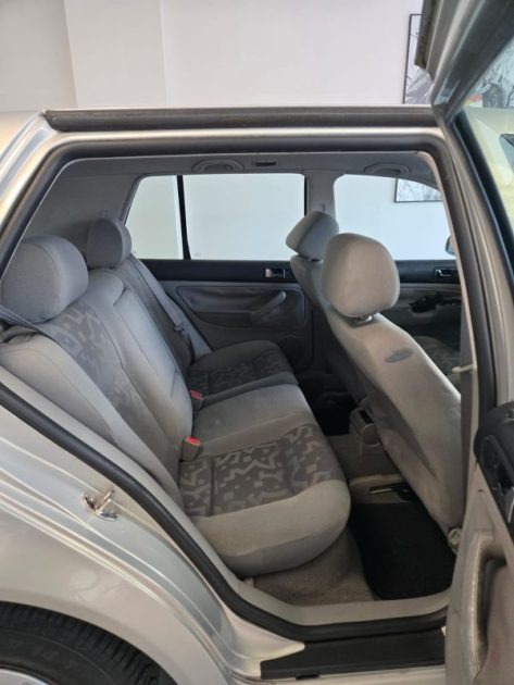 VOLKSWAGEN GOLF  1998