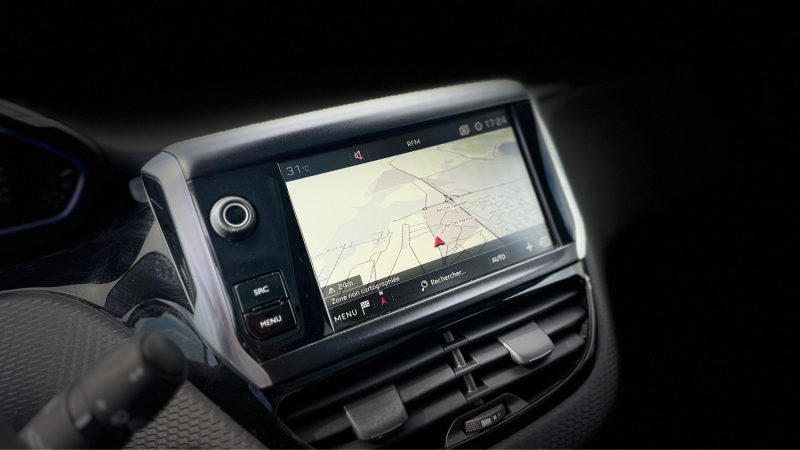 PEUGEOT 2008 1.2 E-THP 130 Cv CROSSWAY 