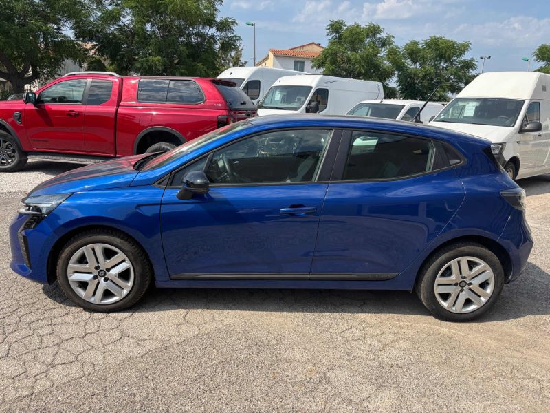 RENAULT CLIO 1.5 BLUE DCI 100 EVOLUTION 2025