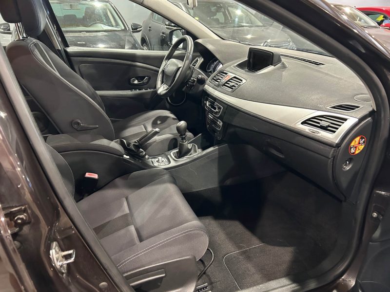 RENAULT MEGANE 3 1.9 DCI 130CH