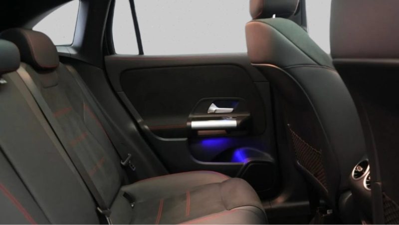  MERCEDES-BENZ GLA 220 D AMG LINE 2023