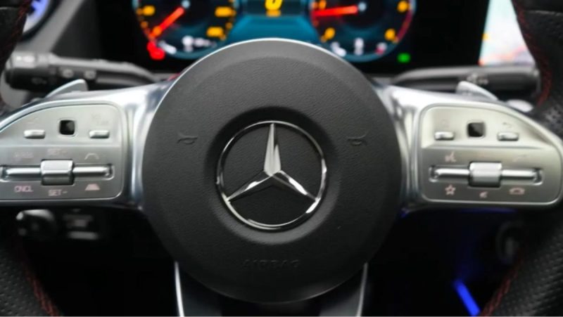  MERCEDES-BENZ GLA 220 D AMG LINE 2023