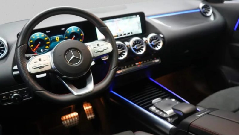  MERCEDES-BENZ GLA 220 D AMG LINE 2023