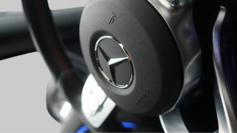  MERCEDES-BENZ GLA 220 D AMG LINE 2023