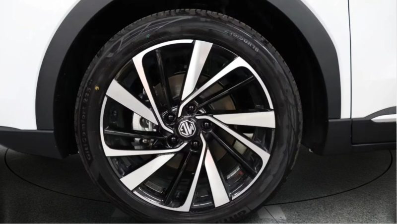 MG ZS LUXURY 2025