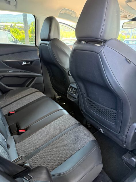 Peugeot 3008 1.5 Blue Hdi 130ch Allure EAT8