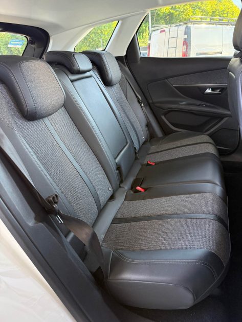 Peugeot 3008 1.5 Blue Hdi 130ch Allure EAT8
